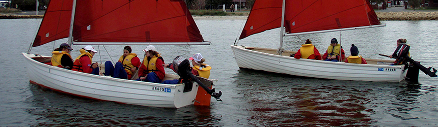 Image of students yachting